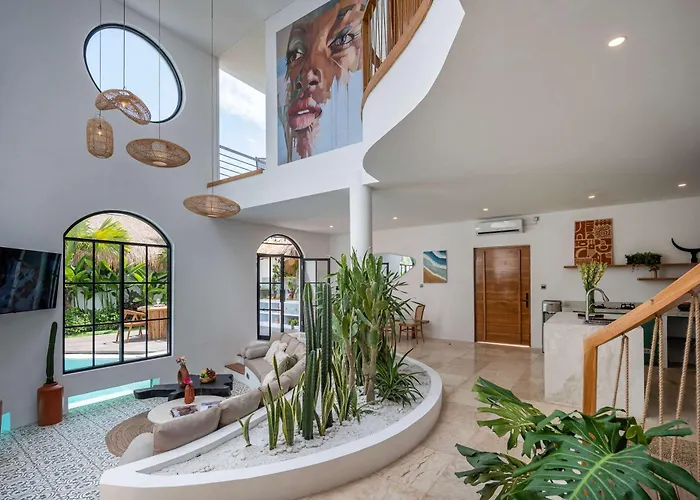 Luxury 4bd Casa Diplomatico With Private Pool Seminyak